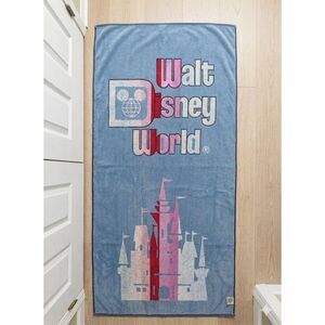 Walt Disney Beach Towel Rainbow Castle 100% Cotton Vintage retro nostalgic